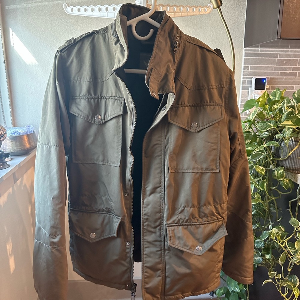 Spiewak with stashable hood